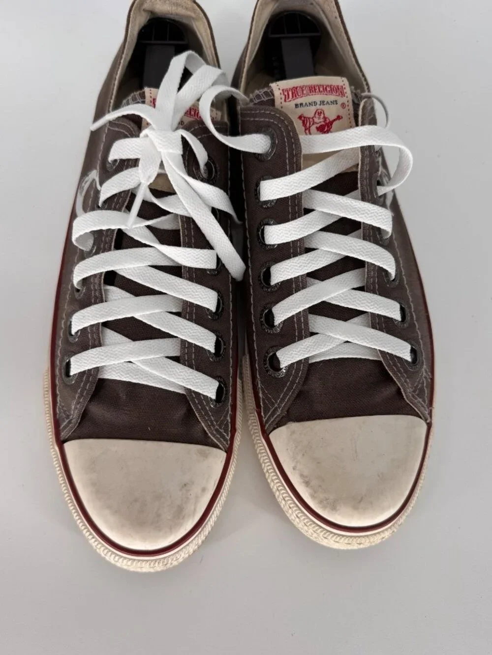 True Religion Vintage Brown Canvas Low-Top Sneakers With White Laces Size 9 Mens